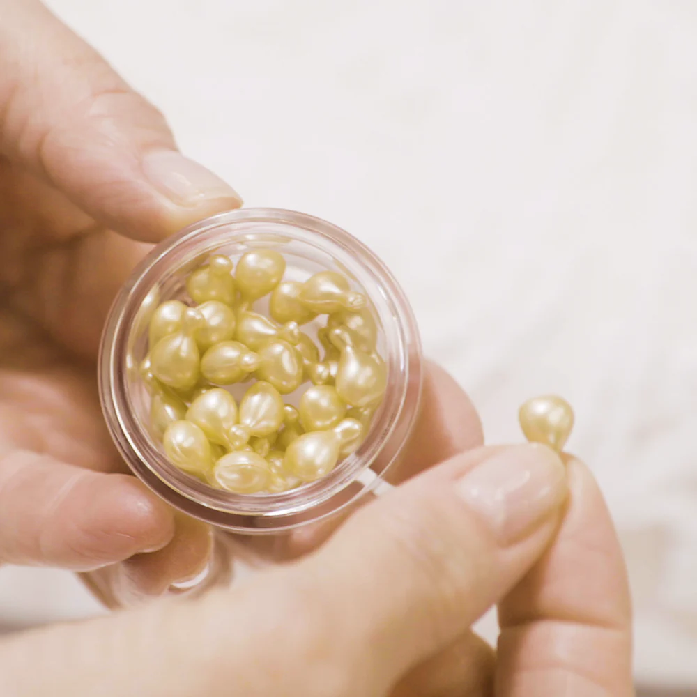 4-in-1 Line Smoothing Capsules. - Image 3